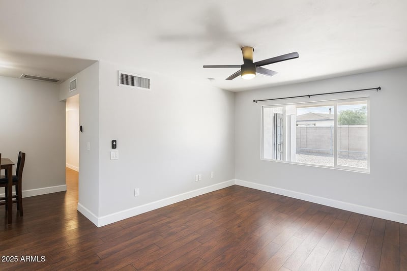 1105 6th Pl, Mesa, AZ 85201