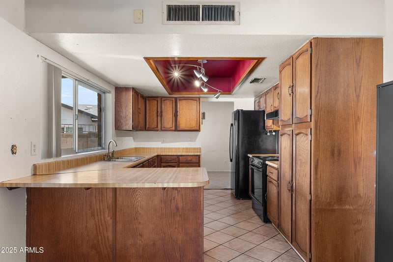 11051 53rd Ave, Glendale, AZ 85304