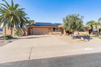 11052 Meade Dr, Sun City, AZ 85351