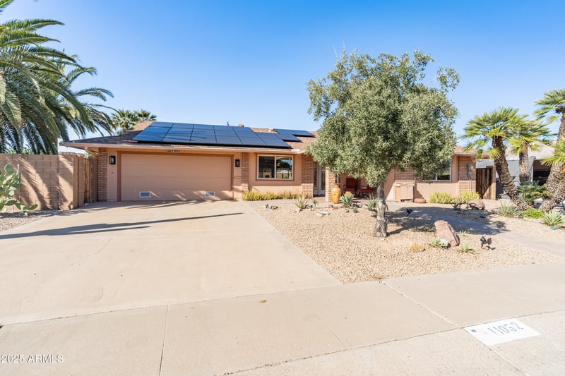 11052 Meade Dr, Sun City, AZ 85351