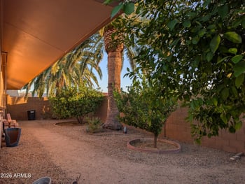 11052 Meade Dr, Sun City, AZ 85351