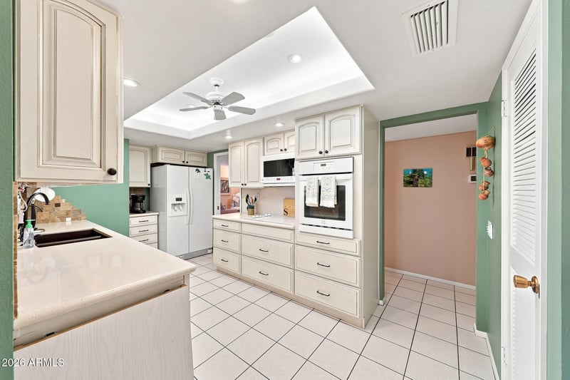 11053 W Pine Hollow Dr, Sun City, AZ 85351