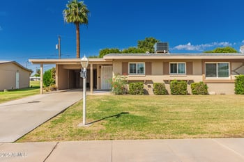 11054 Coggins Dr, Sun City, AZ 85351