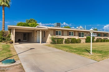11054 Coggins Dr, Sun City, AZ 85351