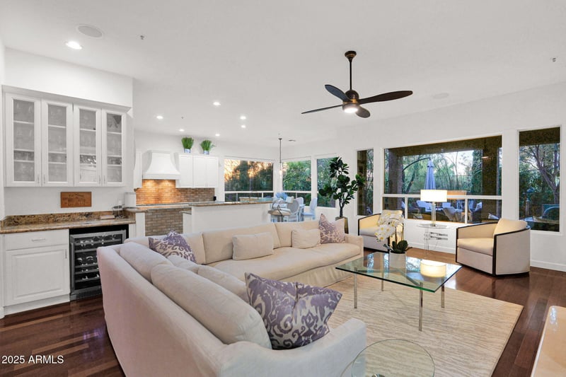 11056 White Feather Ln, Scottsdale, AZ 85262