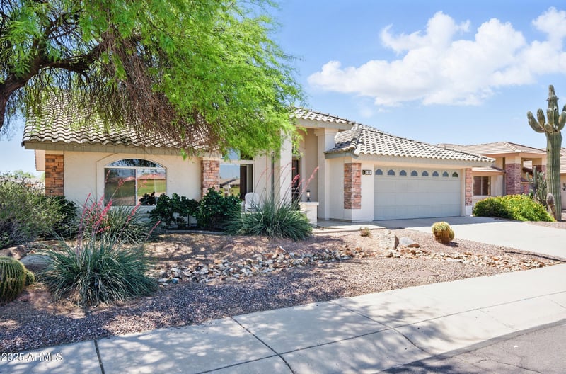11059 Kilarea Ave, Mesa, AZ 85209