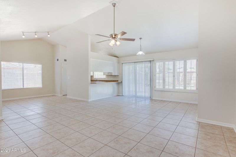 1106 E Tonto Ln, Phoenix, AZ 85024