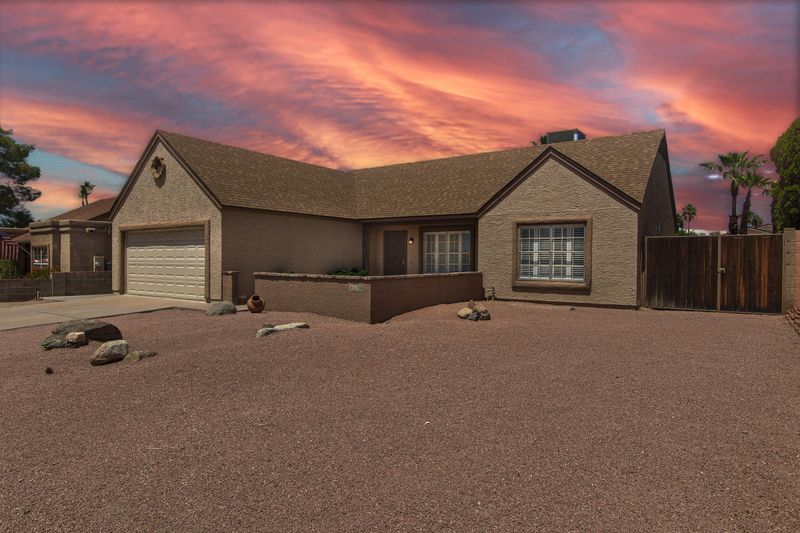 1106 E Tonto Ln, Phoenix, AZ 85024