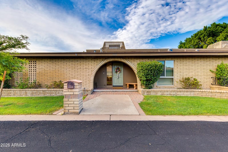 1106 E Wagon Wheel Dr, Phoenix, AZ 85020