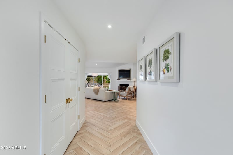 1106 E Wagon Wheel Dr, Phoenix, AZ 85020