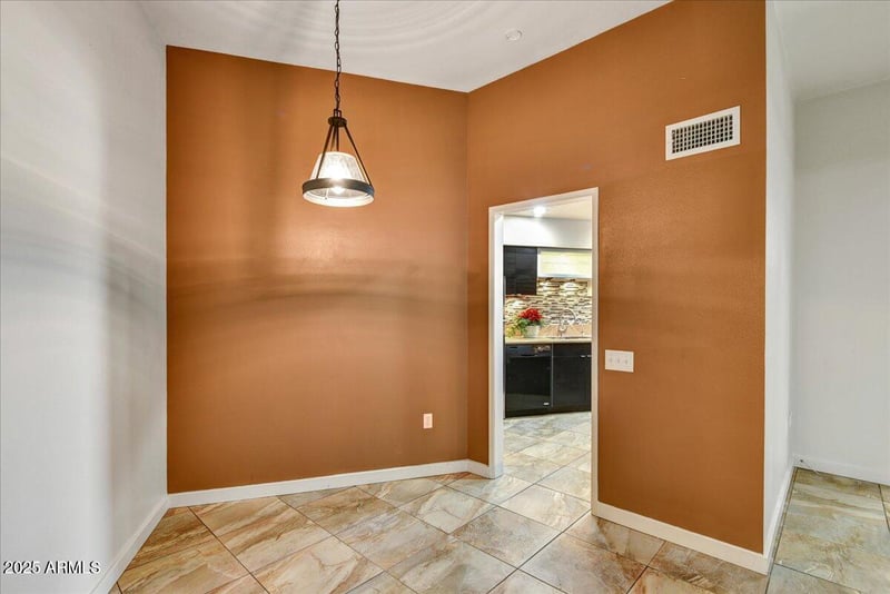 11061 Coggins Dr, Sun City, AZ 85351