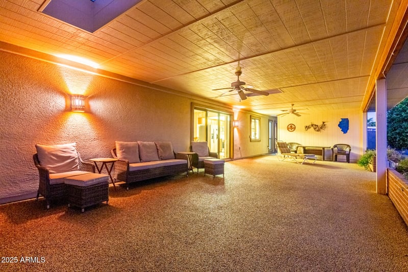 11065 Edgewood Dr, Sun City, AZ 85351