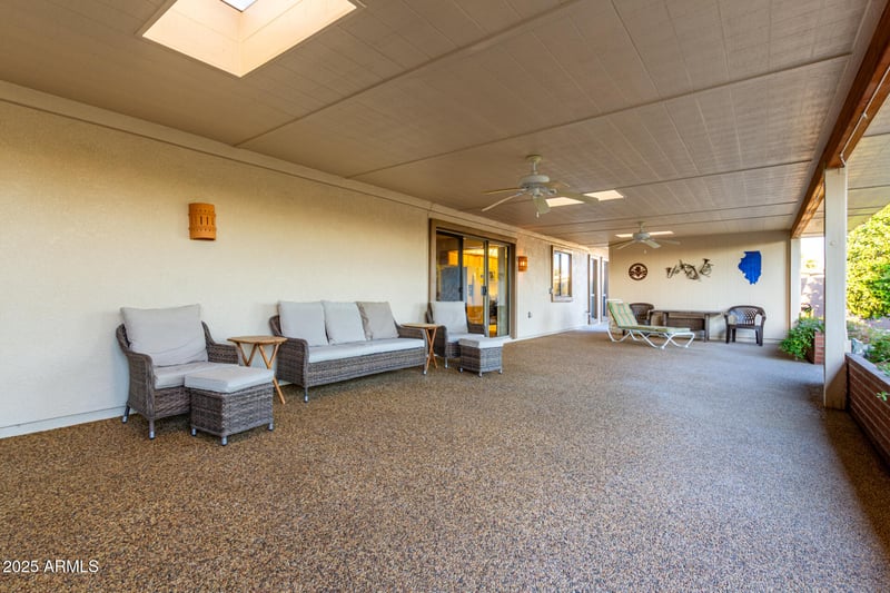 11065 Edgewood Dr, Sun City, AZ 85351