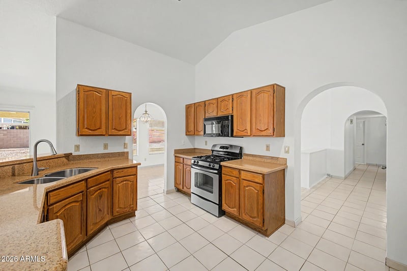 11066 W Runion Dr, Peoria, AZ 85373
