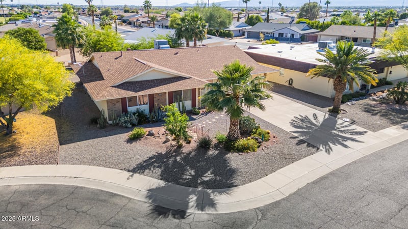 11067 White Mountain Rd, Sun City, AZ 85351
