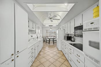 11069 Winchester Dr, Sun City, AZ 85351