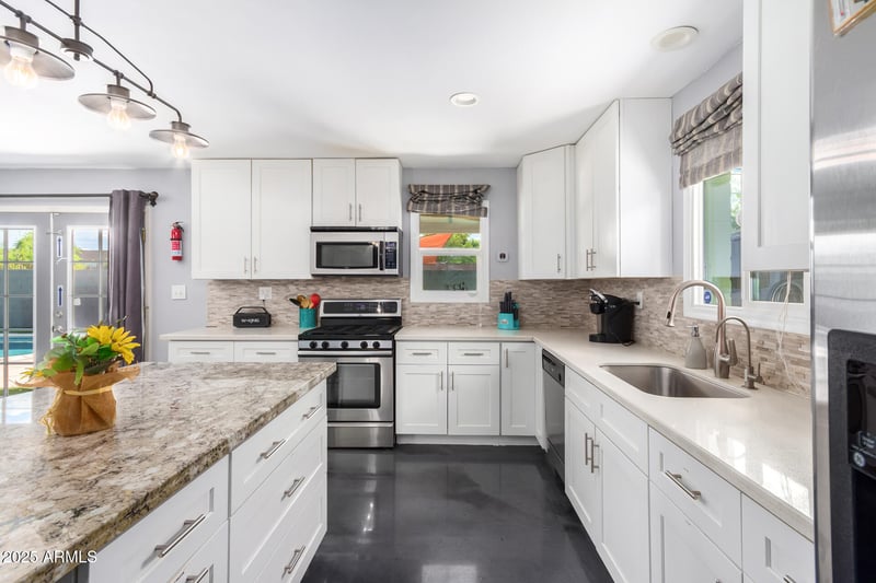 1107 Marigold Ln, Tempe, AZ 85288