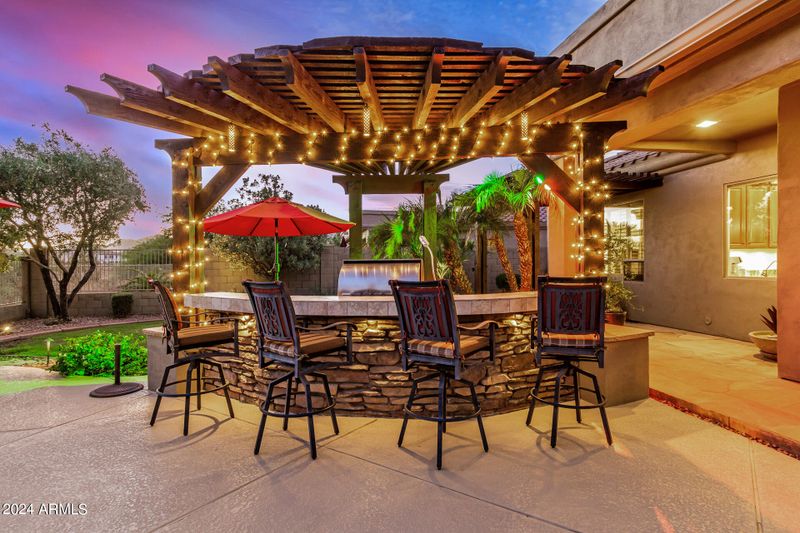 1107 W Saltsage Dr, Phoenix, AZ 85045