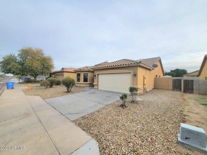 1107 W Vineyard Rd, Phoenix, AZ 85041