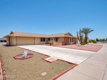 11070 Pleasant Valley Rd, Sun City, AZ 85351