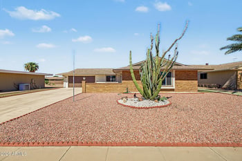 11070 W Pleasant Valley Rd W, Sun City, AZ 85351