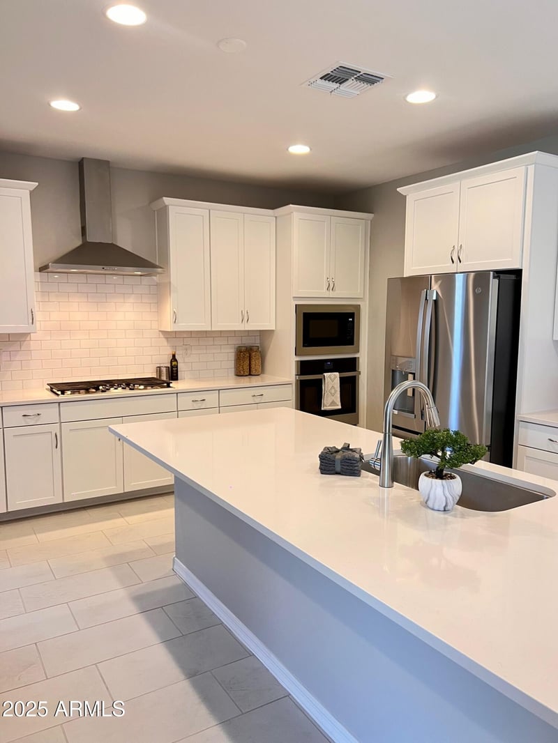 11074 Tonto St, Avondale, AZ 85323
