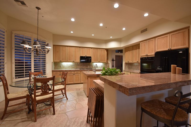 11075 E Juan Tabo Rd, Scottsdale, AZ 85255