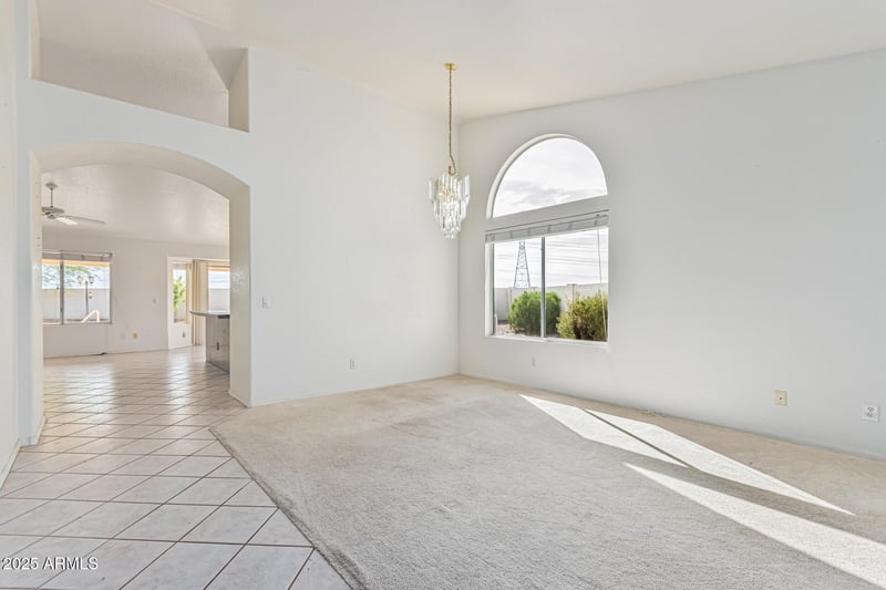11076 Runion Dr, Sun City, AZ 85373