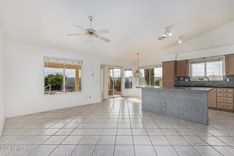 11076 Runion Dr, Sun City, AZ 85373