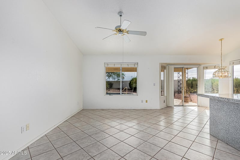 11076 Runion Dr, Sun City, AZ 85373