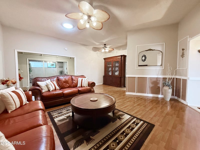 11078 Coggins Dr, Sun City, AZ 85351