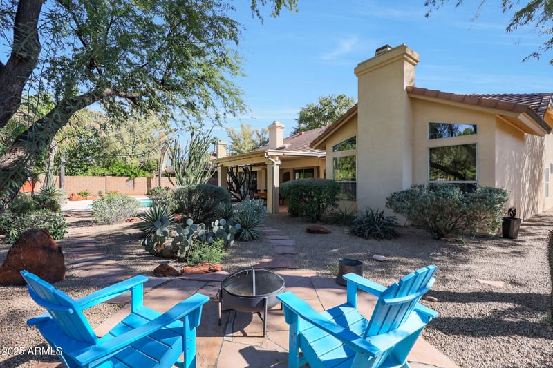 1108 Las Palmaritas Dr, Phoenix, AZ 85021