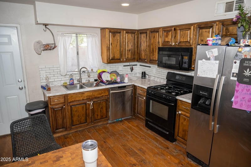 1108 Lebanon Ln, Tempe, AZ 85288