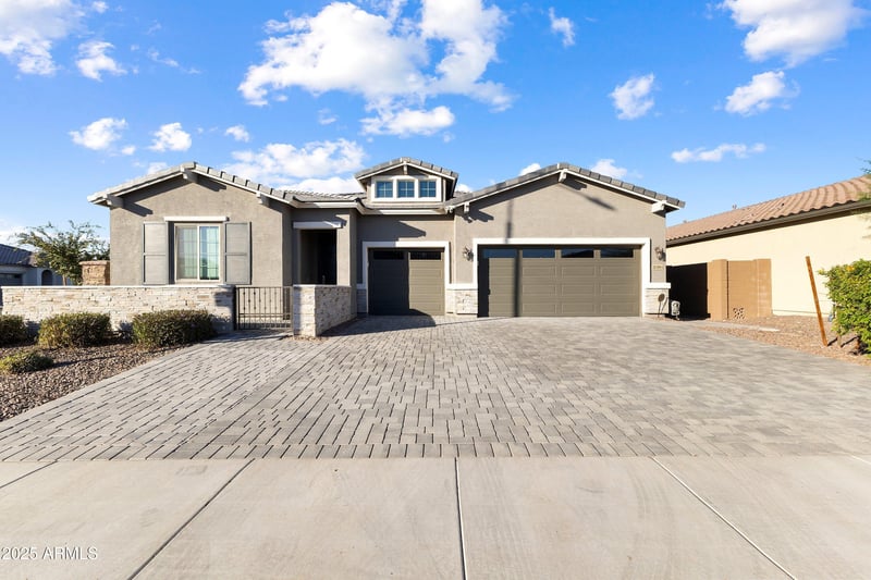 11086 Hadley St, Avondale, AZ 85323