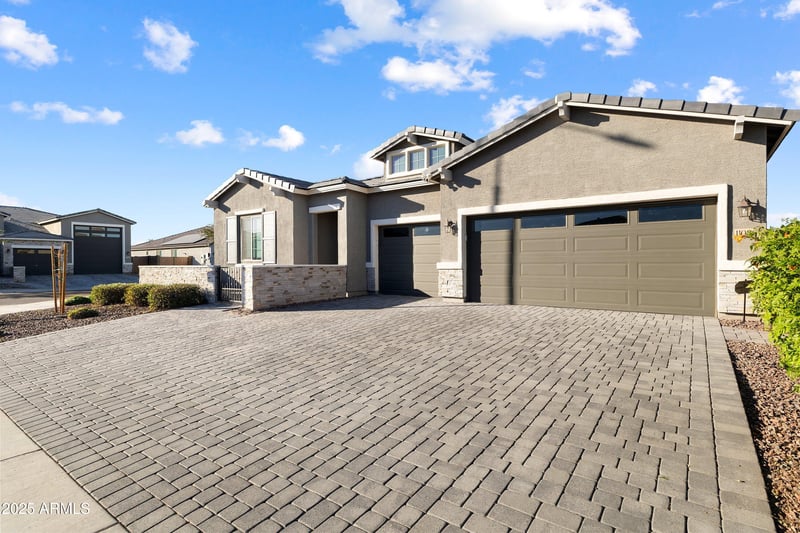 11086 Hadley St, Avondale, AZ 85323