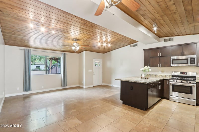 1109 Ash Ave, Tempe, AZ 85281