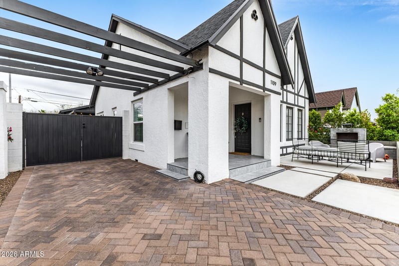 1109 W Lynwood St, Phoenix, AZ 85007