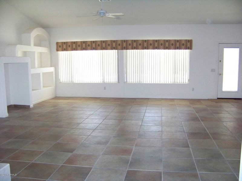 111 E Desert Ranch Rd, Phoenix, AZ 85086