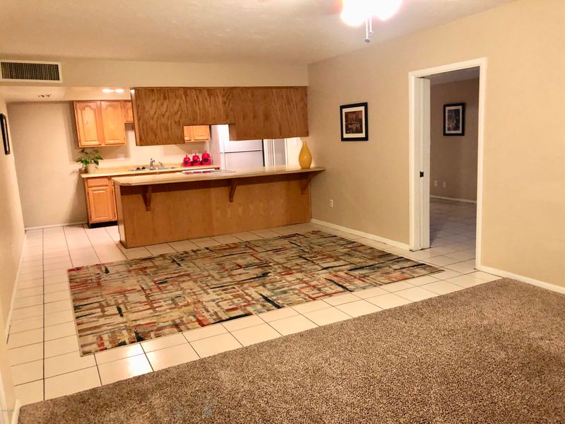 111 E Manhatton Dr, Tempe, AZ 85282