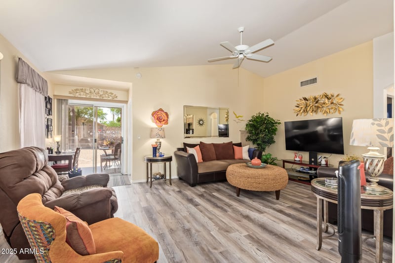 111 Jasper Dr, Gilbert, AZ 85233