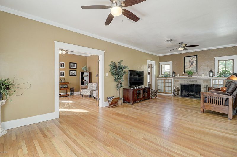 111 W Almeria Rd, Phoenix, AZ 85003