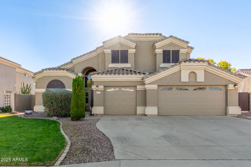 111 W Windsor Dr, Gilbert, AZ 85233