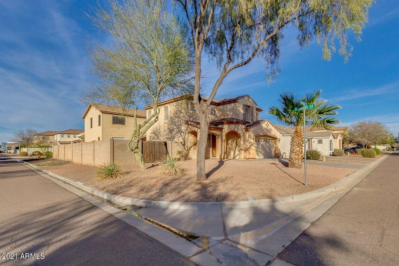 1110 E Ferrara St, San Tan Valley, AZ 85140