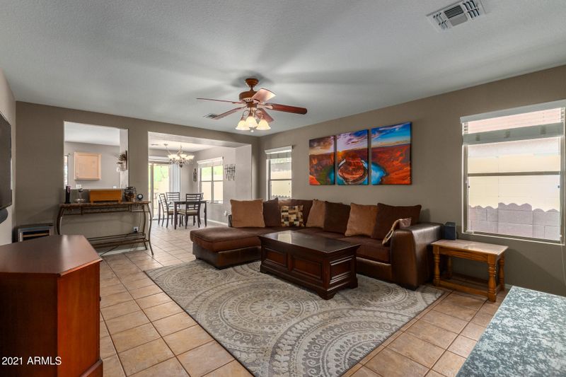 1110 E Gwen St, Phoenix, AZ 85042
