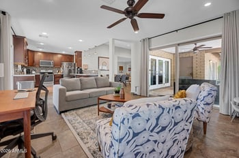 1110 E Orangewood Ave, Phoenix, AZ 85020