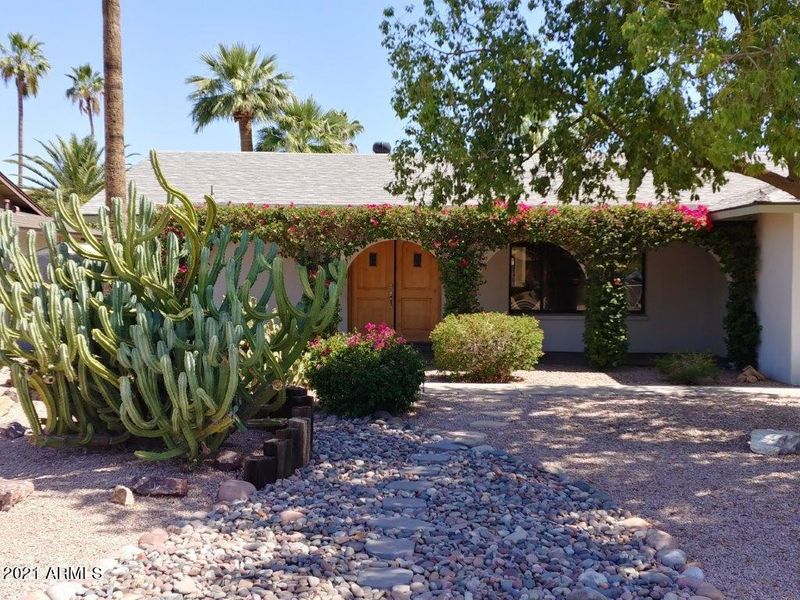1110 E Watson Dr, Tempe, AZ 85283