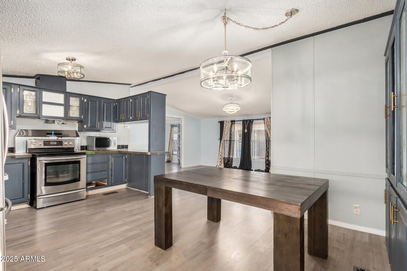 1110 Kachina Trl, Phoenix, AZ 85041