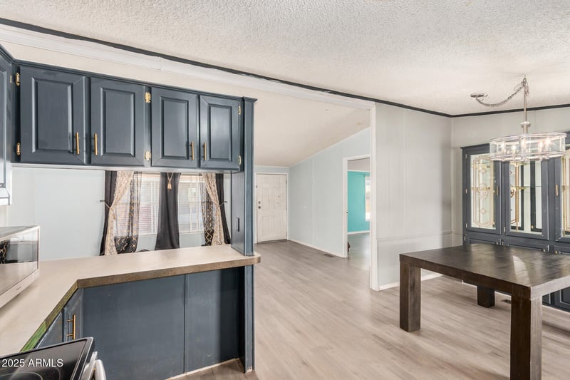 1110 Kachina Trl, Phoenix, AZ 85041