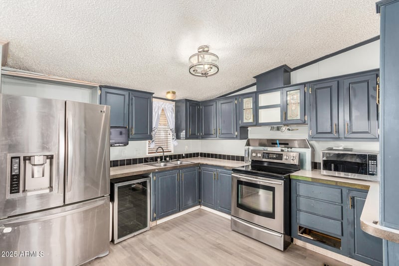 1110 Kachina Trl, Phoenix, AZ 85041