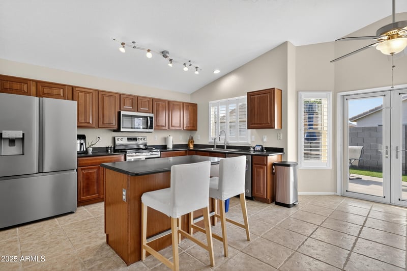 1110 Nardini St, San Tan Valley, AZ 85140